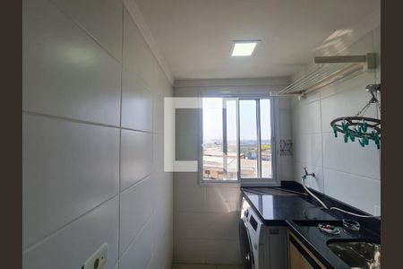 Apartamento à venda com 47m², 2 quartos e 1 vaga Apartamento à venda com 47m², 2 quartos e 1 vagaCozinha e Área de Serviço