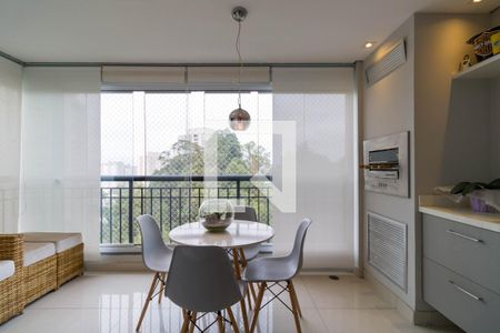 Varanda gourmet de apartamento para alugar com 2 quartos, 68m² em Vila Andrade, São Paulo