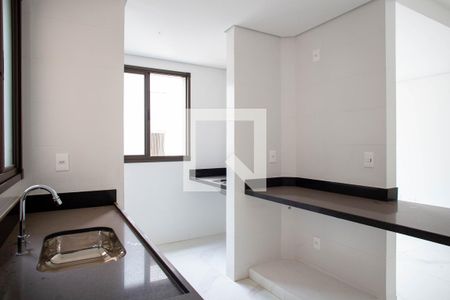 Apartamento à venda com 90m², 3 quartos e 2 vagas Apartamento à venda com 90m², 3 quartos e 2 vagasCozinha e Área de Serviço