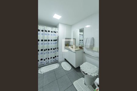 Banheiro de apartamento à venda com 2 quartos, 50m² em Cidade Monções, São Paulo