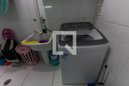 Casa de condomínio à venda com 110m², 3 quartos e 2 vagasLavanderia