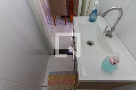 Casa de condomínio à venda com 110m², 3 quartos e 2 vagasBanheiro Social