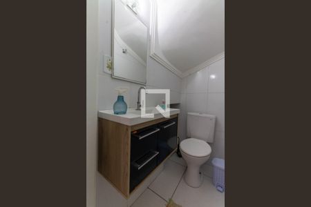 Casa de condomínio à venda com 110m², 3 quartos e 2 vagasBanheiro Social