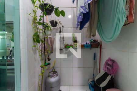Casa de condomínio à venda com 110m², 3 quartos e 2 vagasLavanderia