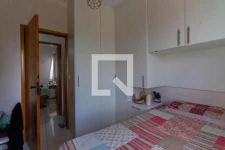 Casa de condomínio à venda com 110m², 3 quartos e 2 vagasQuarto 2