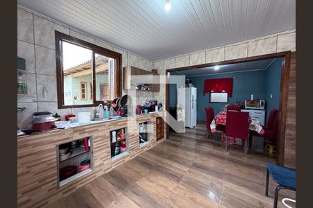 Casa à venda com 110m², 2 quartos e 2 vagas Casa à venda com 110m², 2 quartos e 2 vagasCozinha