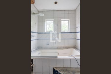 Apartamento à venda com 126m², 2 quartos e sem vagaBanheiro da Suíte