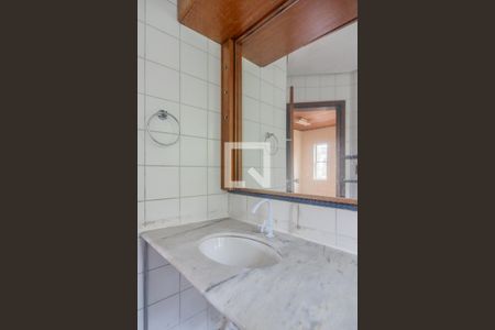 Apartamento à venda com 126m², 2 quartos e sem vagaBanheiro da Suíte