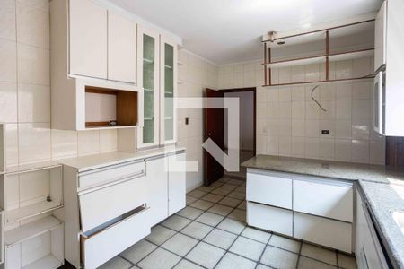 Casa à venda com 450m², 4 quartos e 5 vagasCozinha