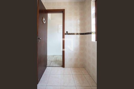 Casa à venda com 450m², 4 quartos e 5 vagasLavabo 2