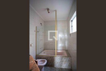 Casa à venda com 450m², 4 quartos e 5 vagasBanheiro da Suite 3