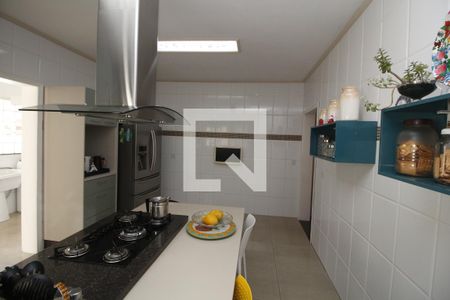 Casa à venda com 270m², 3 quartos e 8 vagasCozinha