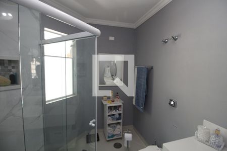 Casa à venda com 270m², 3 quartos e 8 vagasBanheiro da Suíte