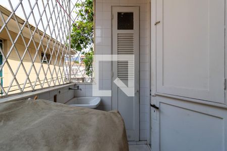 Apartamento para alugar com 67m², 2 quartos e 1 vagaÁrea de Serviço