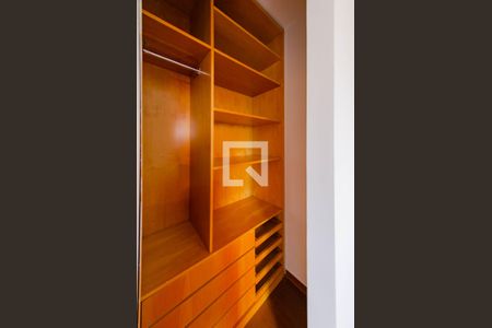 Apartamento à venda com 55m², 2 quartos e 2 vagasCloset