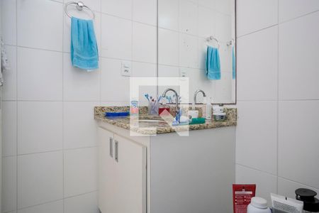 Apartamento à venda com 60m², 2 quartos e 2 vagasBanheiro da suíte