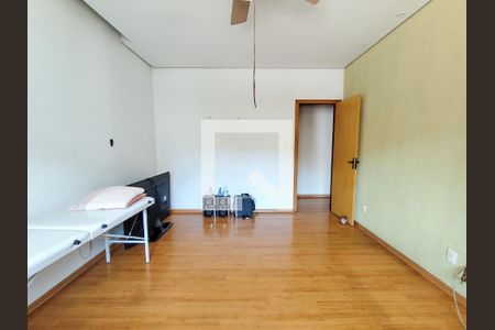 Casa para alugar com 362m², 4 quartos e 4 vagas Casa para alugar com 362m², 4 quartos e 4 vagasQuarto 3