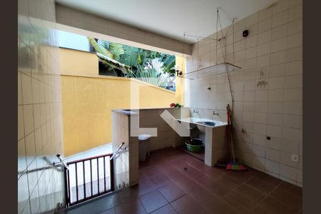 Casa para alugar com 362m², 4 quartos e 4 vagas Casa para alugar com 362m², 4 quartos e 4 vagasÁrea de Serviço