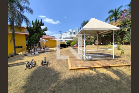 Casa para alugar com 362m², 4 quartos e 4 vagas Casa para alugar com 362m², 4 quartos e 4 vagasÁrea comum