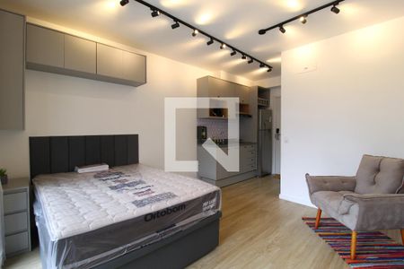 Sala/Quarto de kitnet/studio para alugar com 1 quarto, 24m² em Indianópolis, São Paulo