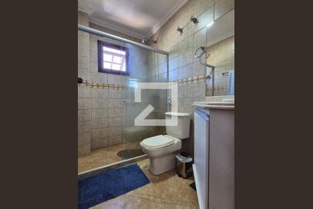 Casa à venda com 252m², 4 quartos e 5 vagasBanheiro social