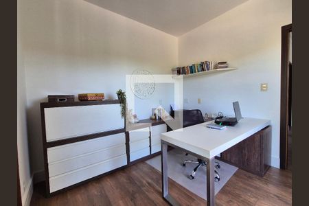 Casa à venda com 252m², 4 quartos e 5 vagasQuarto 2