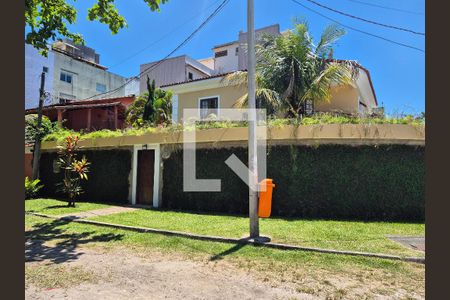 Casa à venda com 252m², 4 quartos e 5 vagasEntrada