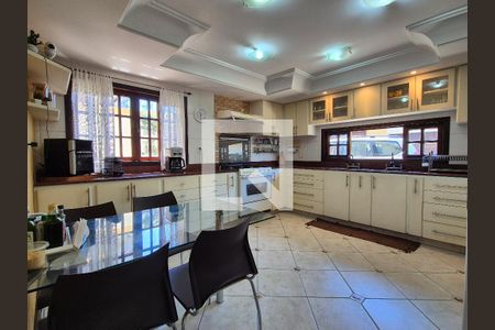 Casa à venda com 252m², 4 quartos e 5 vagasCozinha