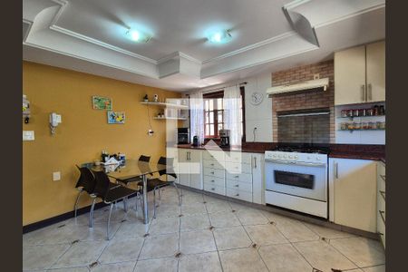 Casa à venda com 252m², 4 quartos e 5 vagasCozinha