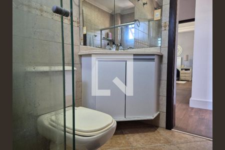 Casa à venda com 252m², 4 quartos e 5 vagasBanheiro social