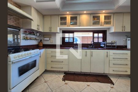 Casa à venda com 252m², 4 quartos e 5 vagasCozinha