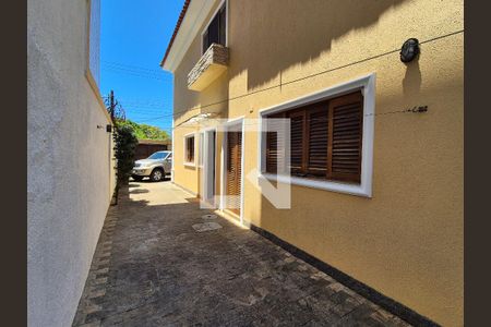 Casa à venda com 252m², 4 quartos e 5 vagasÁrea externa