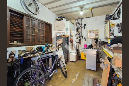 Casa à venda com 252m², 4 quartos e 5 vagasOficina