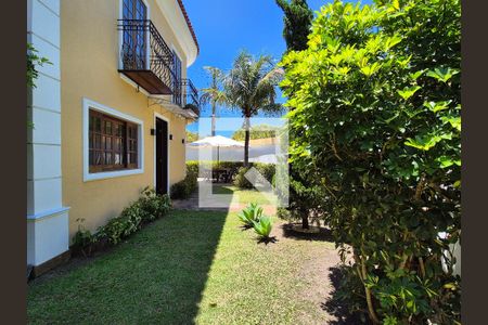 Casa à venda com 252m², 4 quartos e 5 vagasÁrea externa