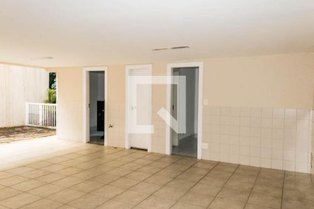 Casa de condomínio para alugar com 500m², 5 quartos e 4 vagasÁrea externa