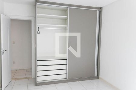 Casa de condomínio para alugar com 500m², 5 quartos e 4 vagasQuarto