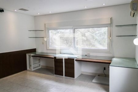 Casa de condomínio para alugar com 500m², 5 quartos e 4 vagasQuarto