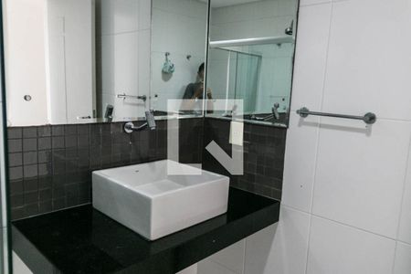 Casa de condomínio para alugar com 500m², 5 quartos e 4 vagasBanheiro