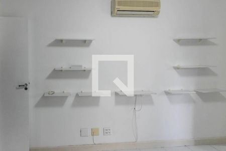 Casa de condomínio para alugar com 500m², 5 quartos e 4 vagasQuarto