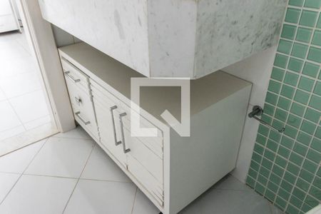 Casa de condomínio para alugar com 500m², 5 quartos e 4 vagasBanheiro