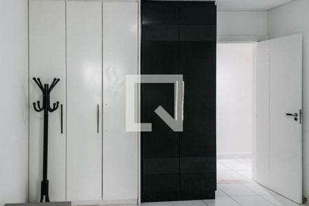 Casa de condomínio para alugar com 500m², 5 quartos e 4 vagasQuarto