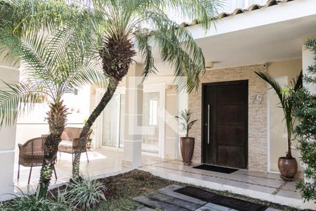 Casa de condomínio para alugar com 500m², 5 quartos e 4 vagasÁrea externa