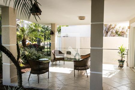 Casa de condomínio para alugar com 500m², 5 quartos e 4 vagasÁrea externa