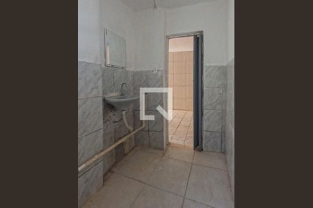 Banheiro de casa para alugar com 1 quarto, 50m² em Casa Verde Alta, São Paulo