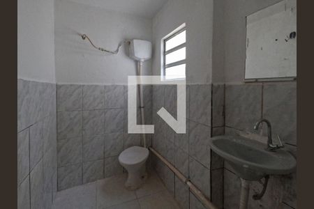 Banheiro de casa para alugar com 1 quarto, 50m² em Casa Verde Alta, São Paulo