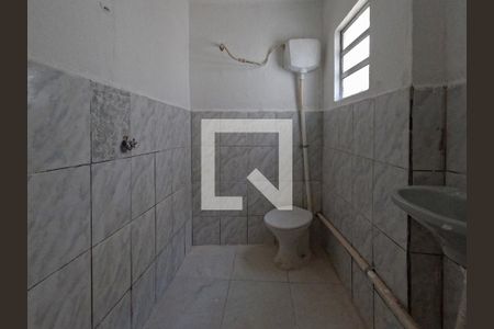 Banheiro de casa para alugar com 1 quarto, 50m² em Casa Verde Alta, São Paulo