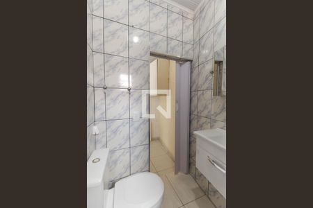 Banheiro de casa para alugar com 1 quarto, 60m² em Jardim Norma, São Paulo