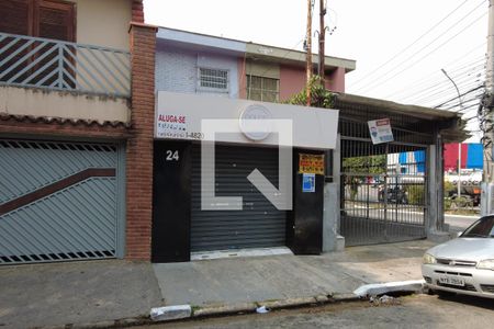 Casa para alugar com 130m², 2 quartos e 1 vagaFachada