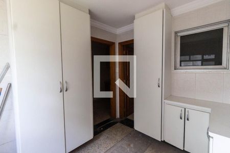 Apartamento à venda com 164m², 3 quartos e 2 vagas Apartamento à venda com 164m², 3 quartos e 2 vagasÁrea de serviço