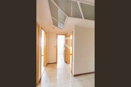 Apartamento à venda com 164m², 3 quartos e 2 vagas Apartamento à venda com 164m², 3 quartos e 2 vagasHall